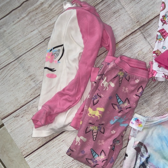 4T Pajama bundle (4 pair) - Picture 7 of 8